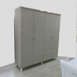 garde robe 4 portes grège