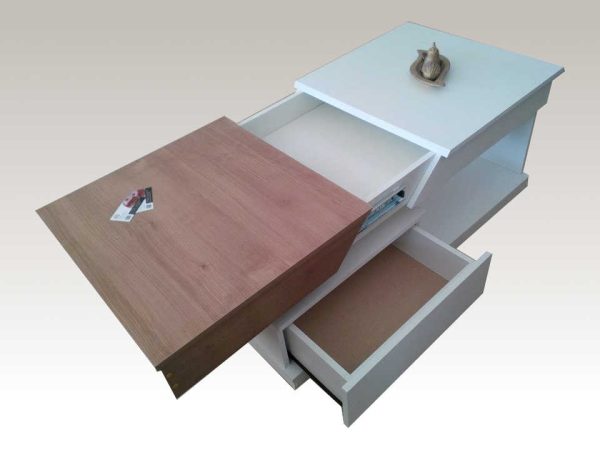 detail table basse avec tiroir