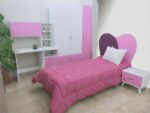 chambre d'enfant pour fille blache avec façades roses