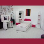 chambre de fille et fillette en blanc et rose