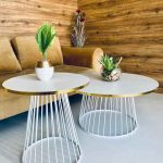 Ensemble table basse solar fabriqué en Tunisie très beau de couleur blanche et dorée