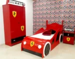 chambre d'enfant design ferrari couleur rouge et noire